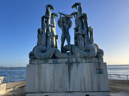 Herakles og Hydraen af Rudolph Tegner
